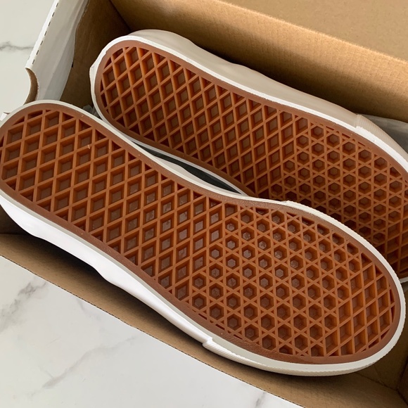 White Slip On Vans - Picture 3 of 4